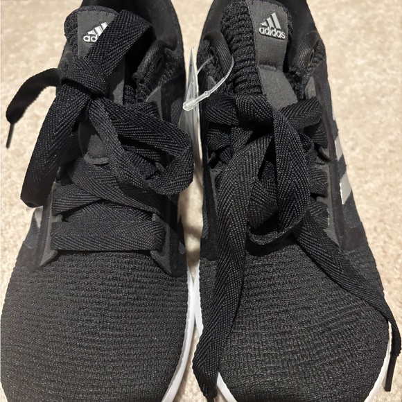 Adidas Edge Lux 4 Running Shoes - Picture 6 of 7